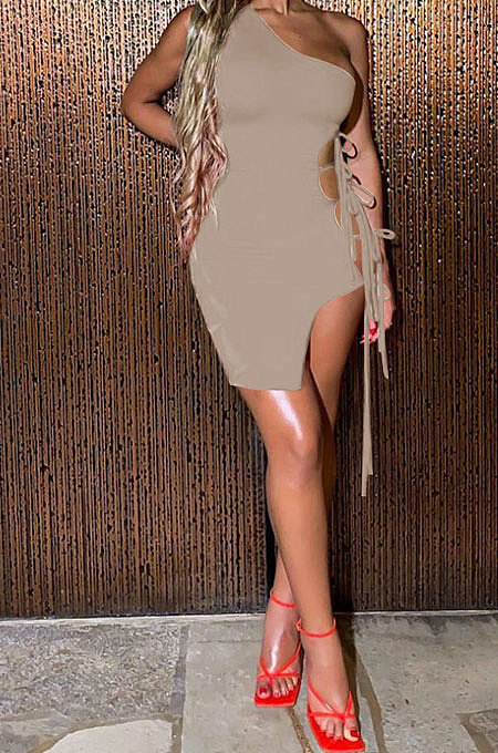 Sexy Pure Color One Shoulder Bind Irregular Hem Mini Dress JP1025