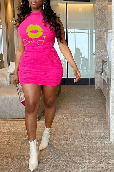 Fashion Round Collar Sexy Tight Pink Lip Print Dress AMX6007