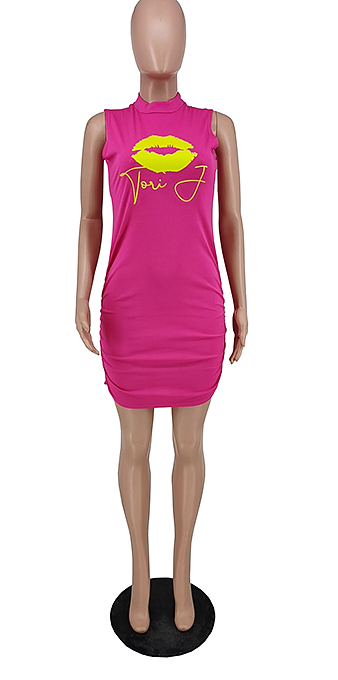 Fashion Round Collar Sexy Tight Pink Lip Print Dress AMX6007