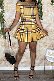 Wholesale Cute Women Plaid Printed Off Shoulder Short Sleeve Crop Tops Mini Skirts Fashion Sets E8664
