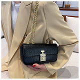 Vintage Chain Clamshell Design Crocodile Pattern Color Blocking Crossbody Bag