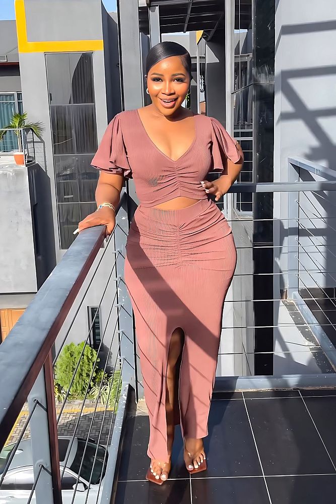 WHOLESALE |  Pitted Fabric Front Split Skirt Set