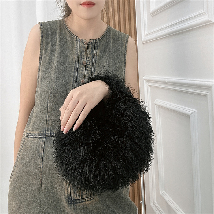 SUPER WHOLESALE | Furry Shoulder Bag