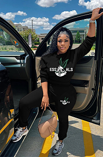 SUPER WHOLESALE | Comic Rabbit Jogging Suit