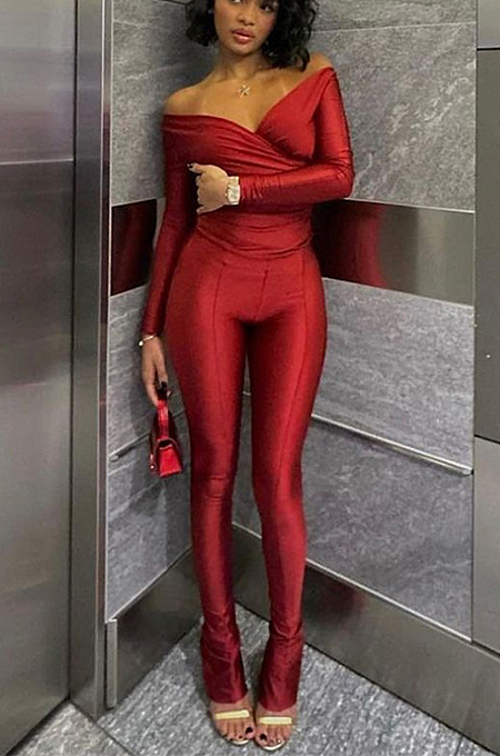 SUPER WHOLESALE |Plunging Neck Top with Thumb Hole Cuff, Leggings Pants Set in Red