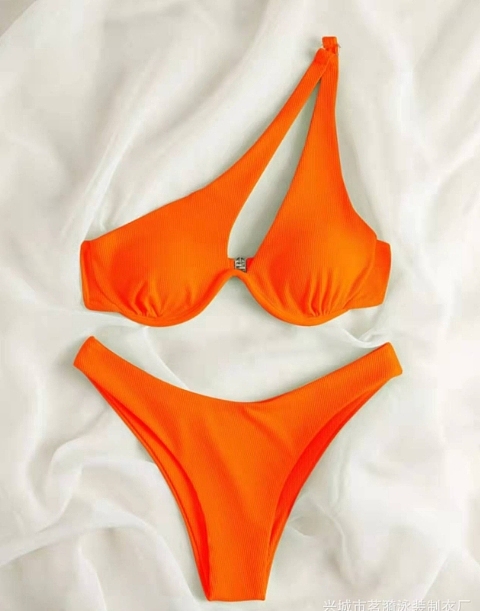 SUPER WHOLESALE | Pit Material Pactchwork Not Symmetrical Cropping Swimwear