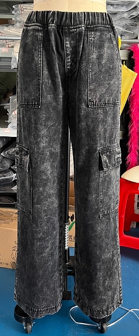 SUPER WHOLESALE | Loose Cargo Pants in Grey
