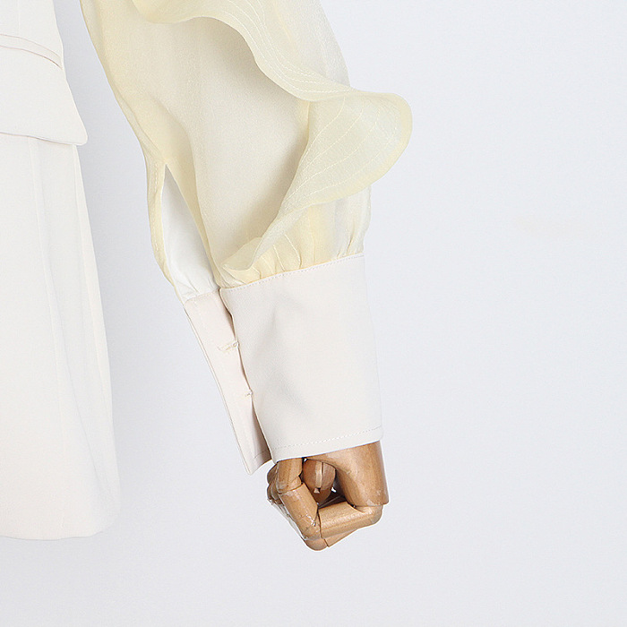 SUPER WHOLESALE |  Wave Shoulder Blazer