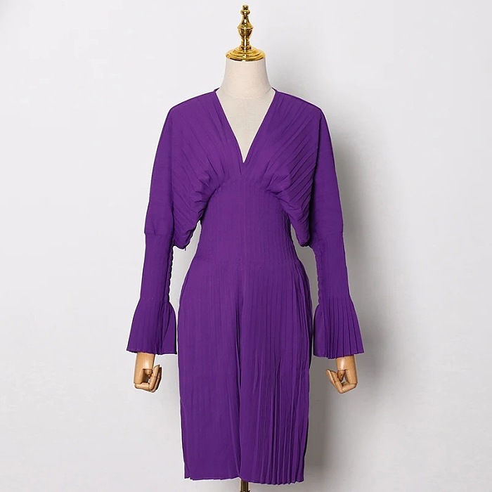 SUPER WHOLESALE | Pleated Dress with Plunging Neck