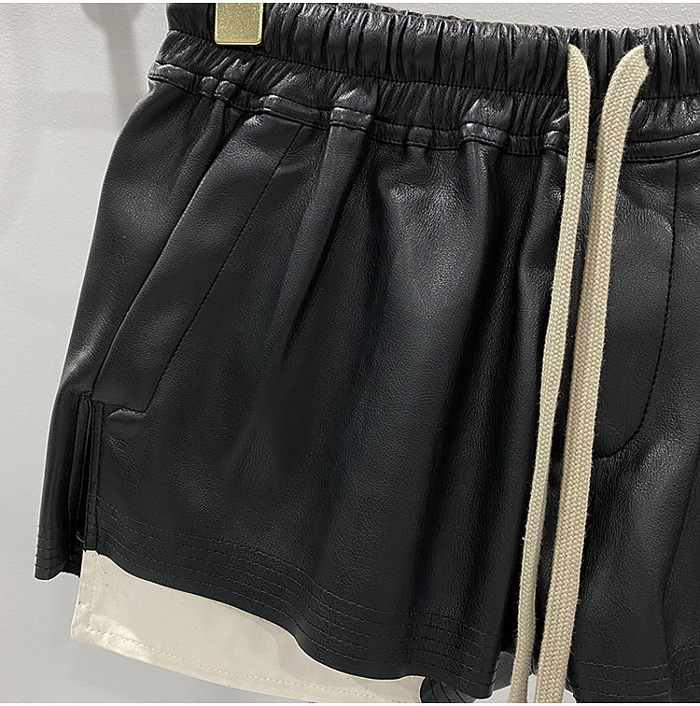 SUPER WHOLESALE| Pu Material Big Pockets Shorts