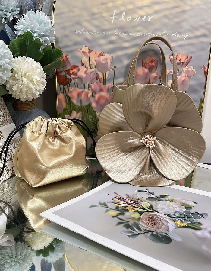 SUPER WHOLESALE| Big Rose Handbag
