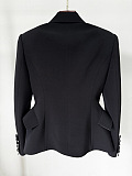SUPER WHOLESALE| Contrast Color Hidden Button Tailored Blazer