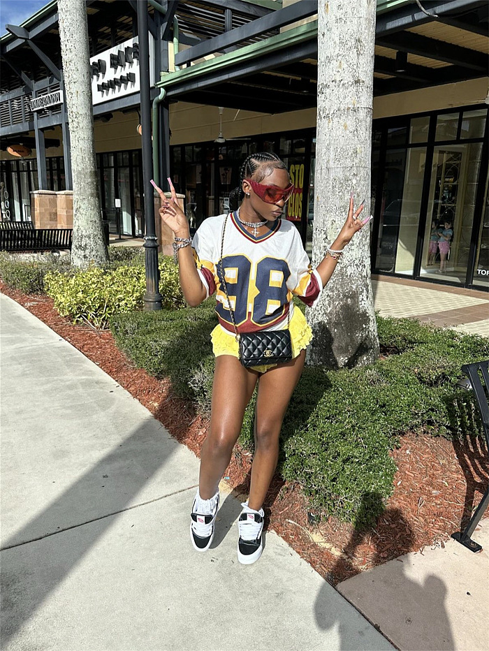 SUPER WHOLESALE| V Neck Jersey