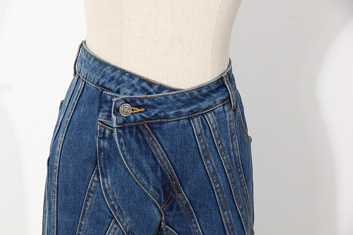 SUPER WHOLESALE | High Waisted Flared Paneled Jean