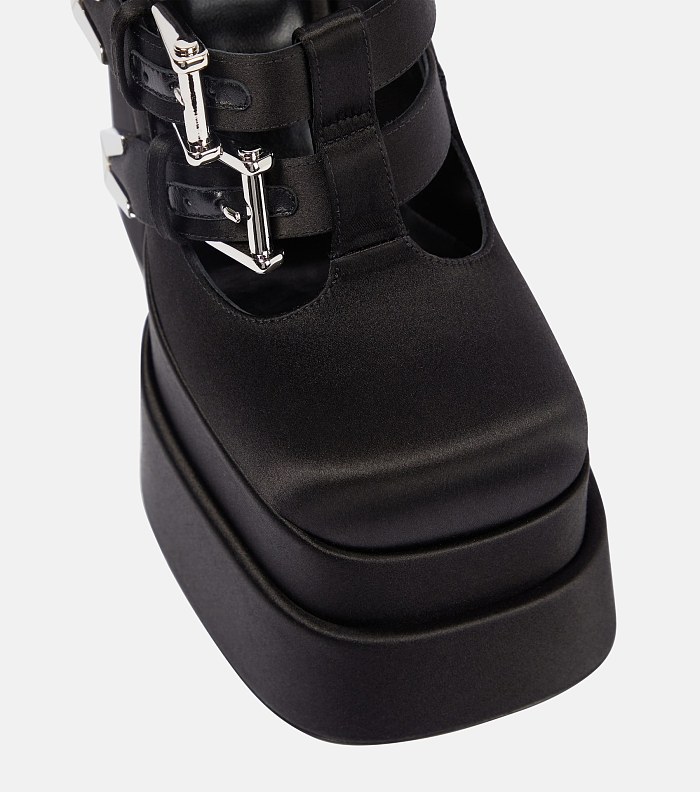 SUPER WHOLESALE | Double Platforms Chunky High Heel Pumps