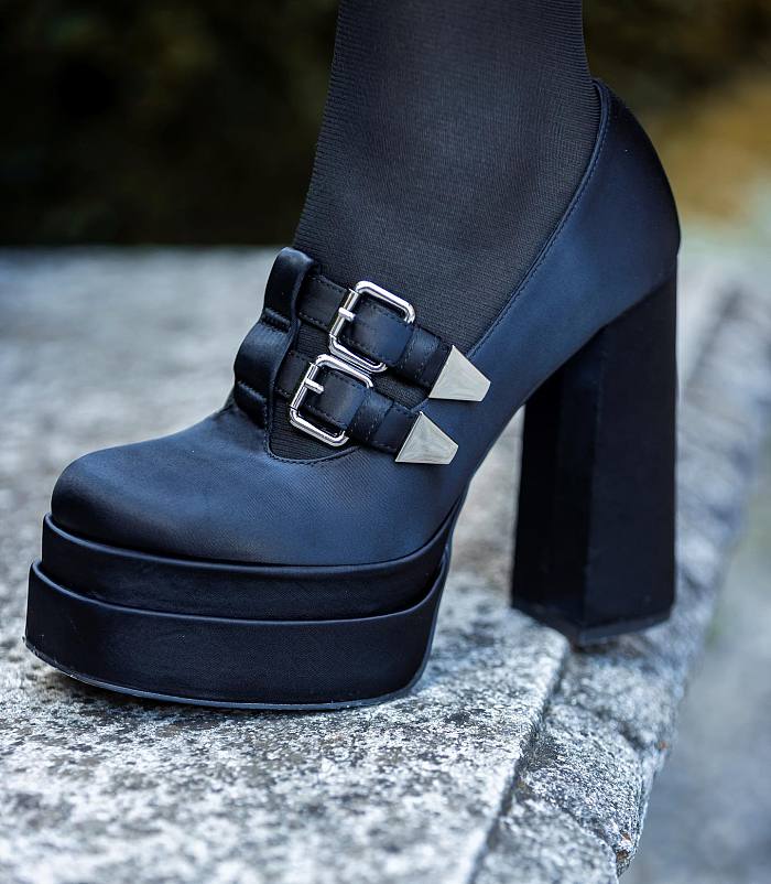 SUPER WHOLESALE | Double Platforms Chunky High Heel Pumps