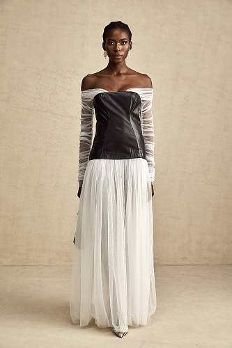 SUPER WHOLESALE |Contrast-color Panelled Maxi Dress