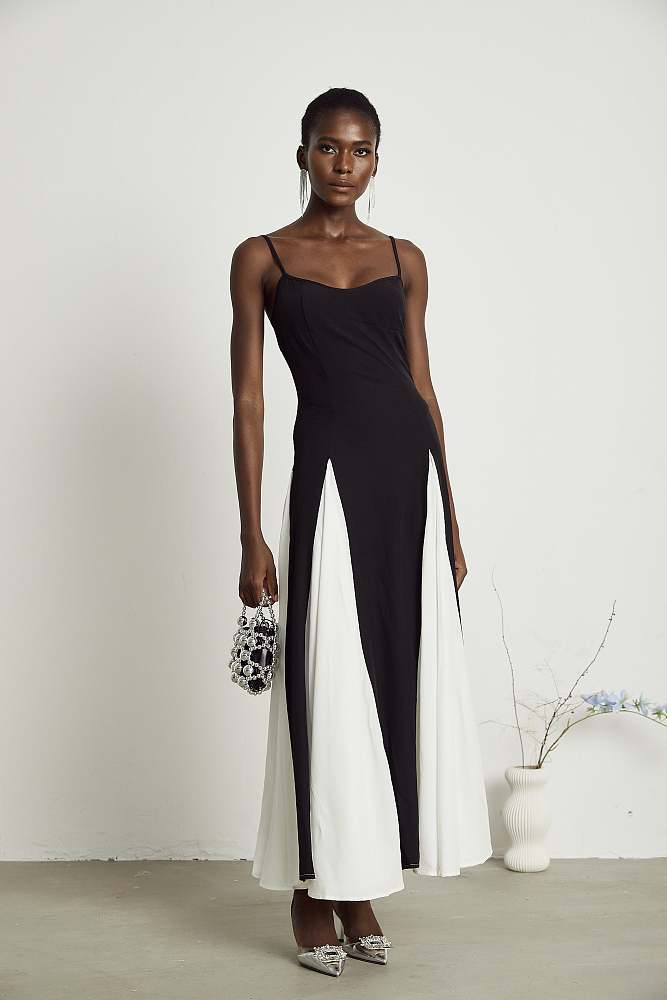 SUPER WHOLESALE |  Contrast-color Pleated Maxi Dress