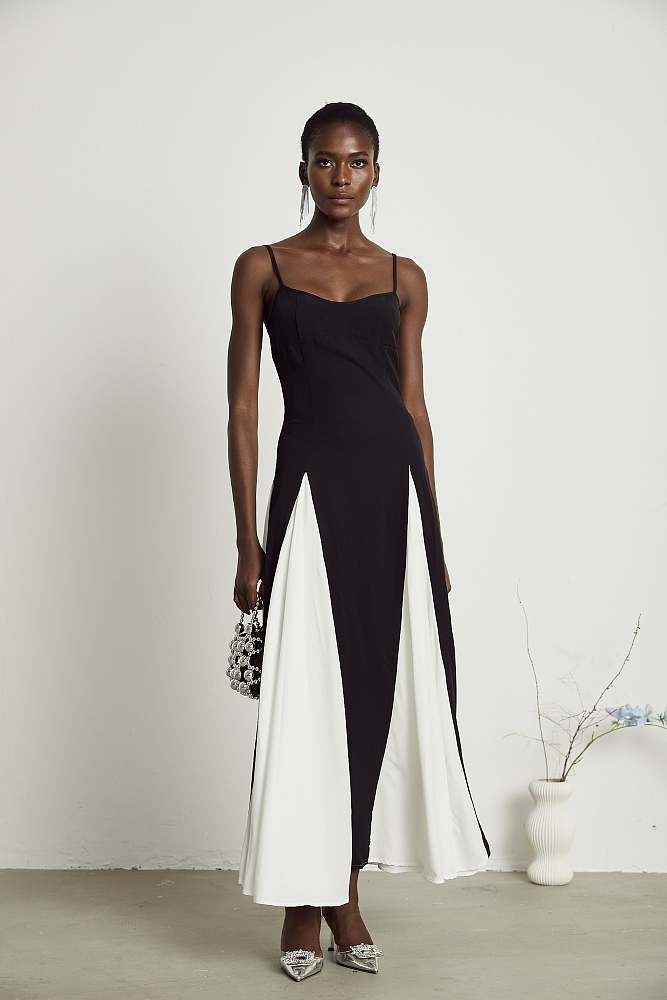SUPER WHOLESALE |  Contrast-color Pleated Maxi Dress