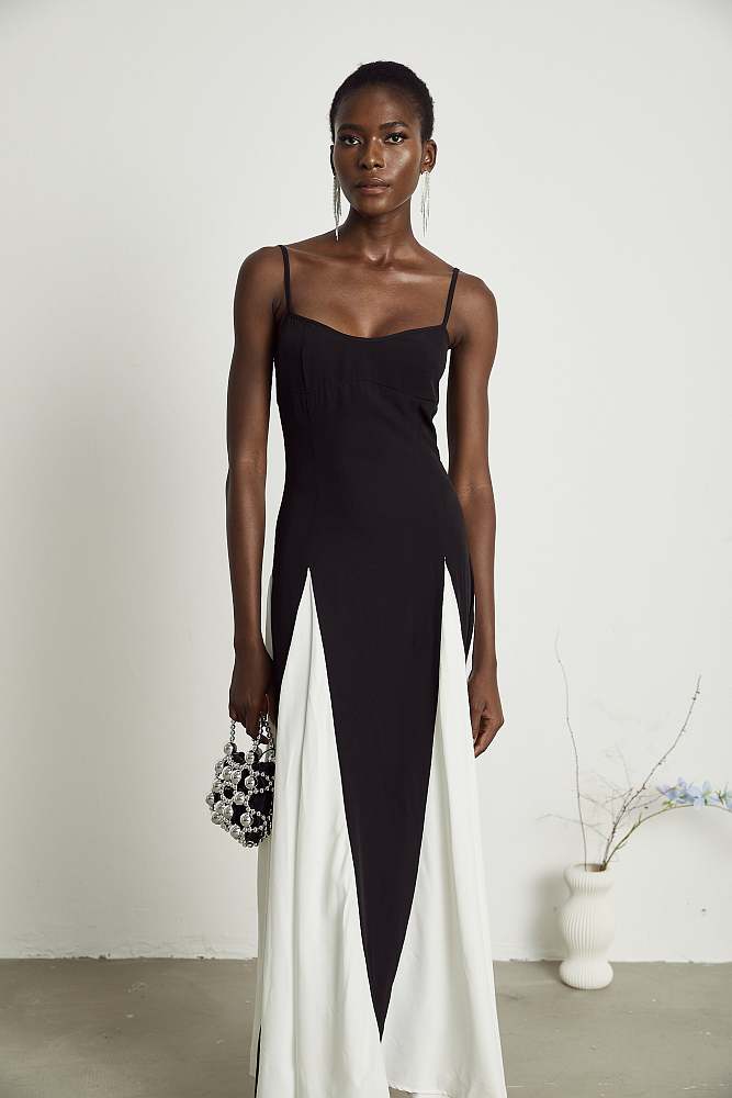 SUPER WHOLESALE |  Contrast-color Pleated Maxi Dress