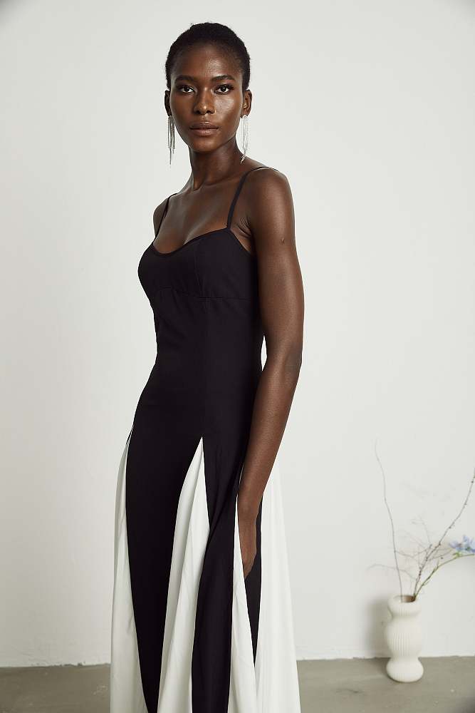 SUPER WHOLESALE |  Contrast-color Pleated Maxi Dress