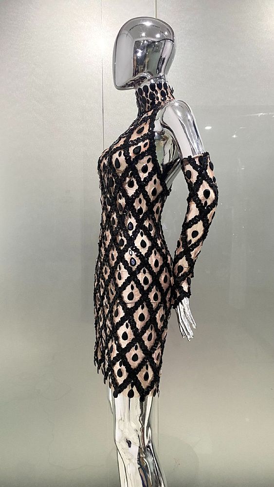 SUPER WHOLESALE |  Black Grid Double Layers Off-shoulder Dress with Gloves