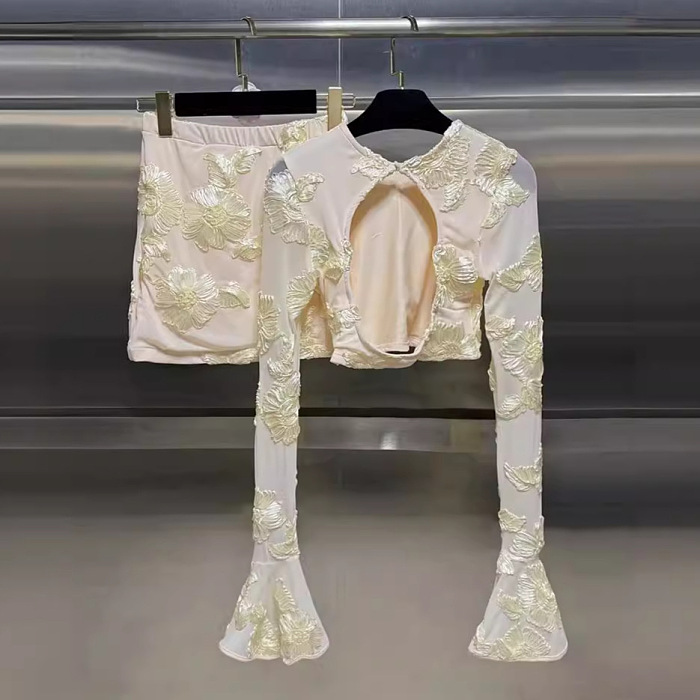 SUPER WHOLESALE | Embroidered Bell-Sleeve Top And High-Waist Skirt Set
