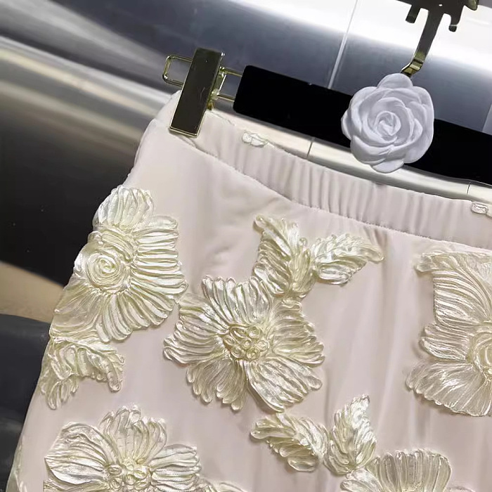 SUPER WHOLESALE | Embroidered Bell-Sleeve Top And High-Waist Skirt Set