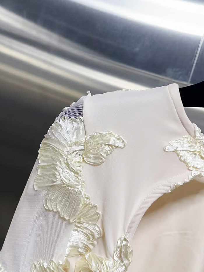 SUPER WHOLESALE | Embroidered Bell-Sleeve Top And High-Waist Skirt Set
