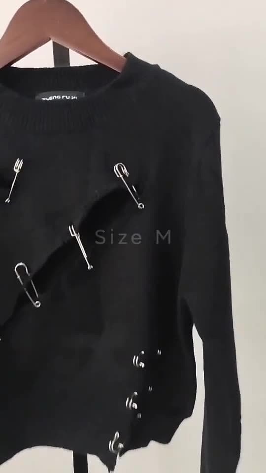 SUPER WHOLESALE | Distressed Hole With Safety Pin Decorated Knit Sweater