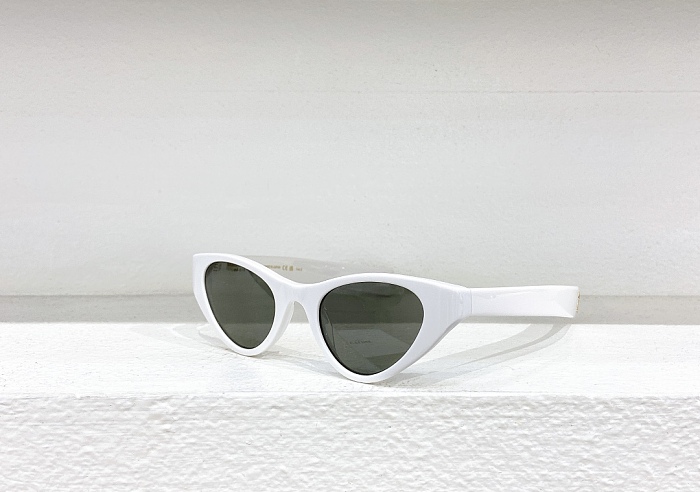 SUPER WHOLESALE | Cat-Eye Sunglasses
