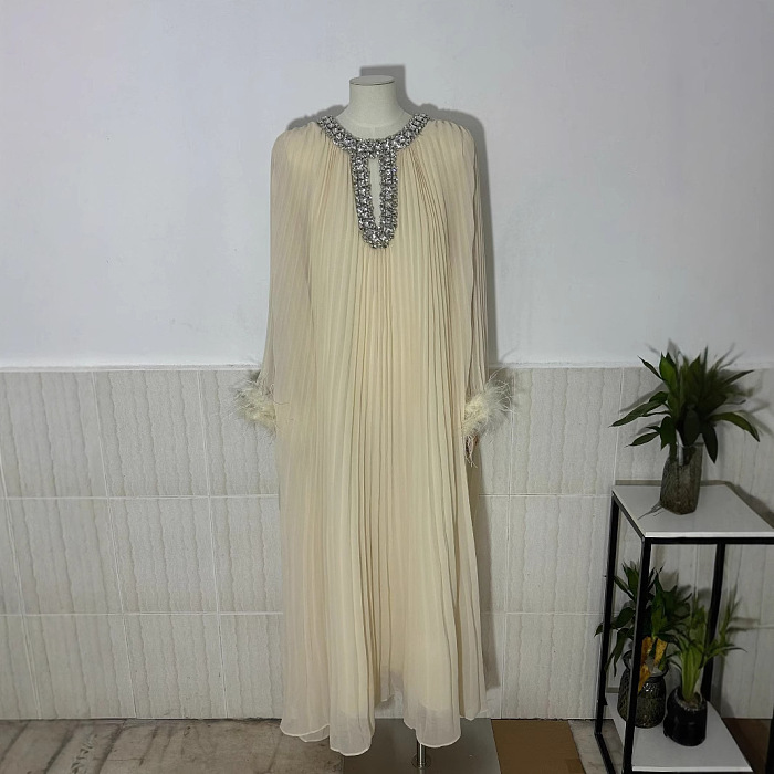 SUPER WHOLESALE | Pleated Design Loose Feather Sleeve Maxi Dress