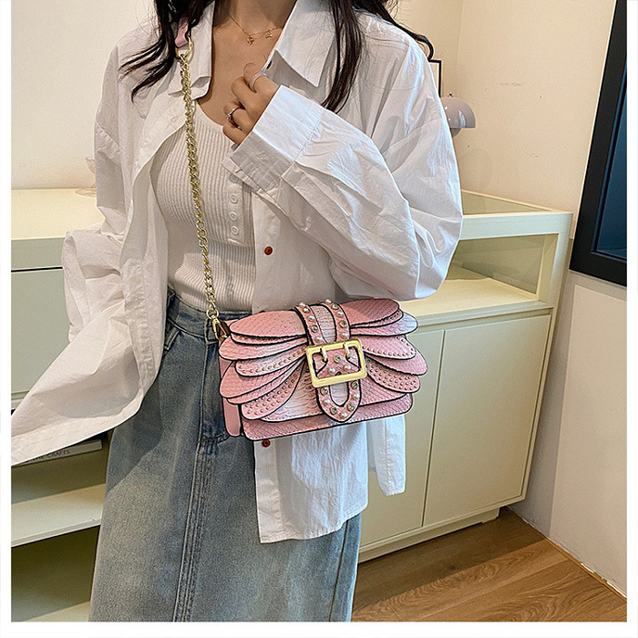 SUPER WHOLESALE | Vintage Chain Strap Snake Print Shoulder Crossbody Bag