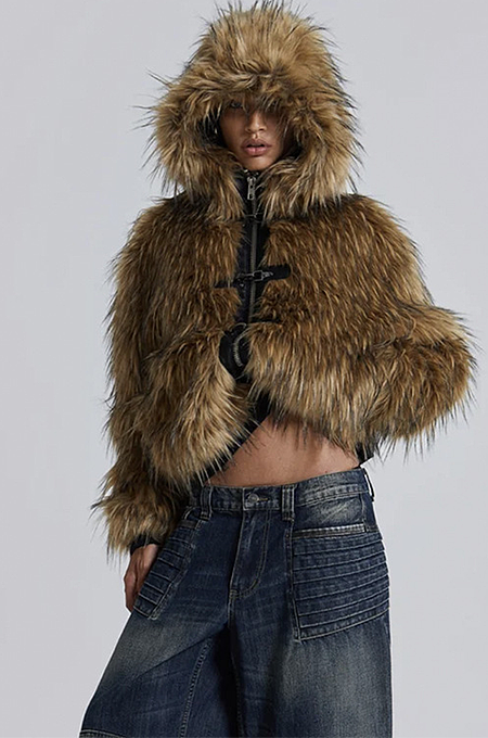 SUPER WHOLESALE | Short Faux Fur Hooded Coat