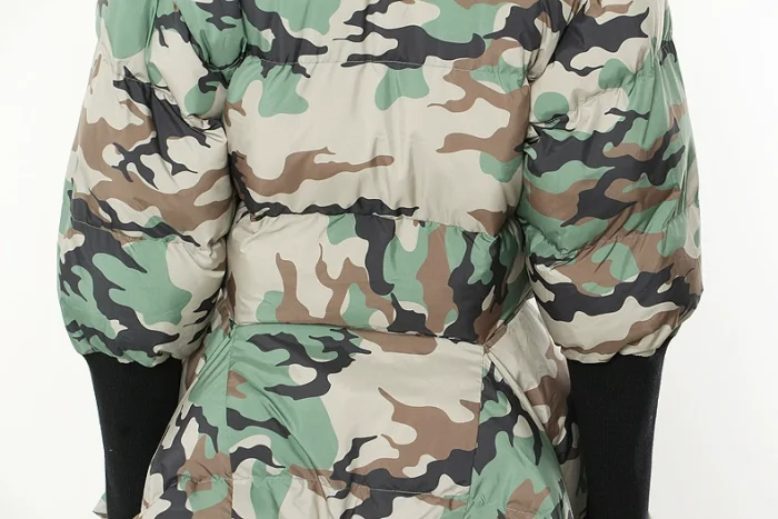 SUPER WHOLESALE | Patchwork Cuffs Fitted Down Coat in Camo