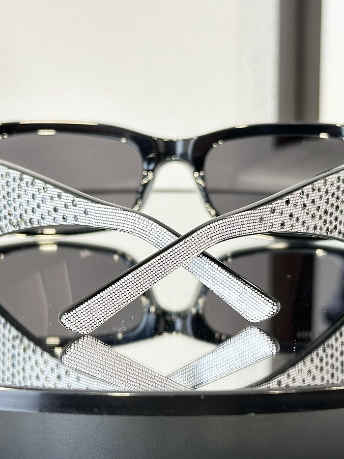 SUPER WHOLESALE |Crystal Sunglass