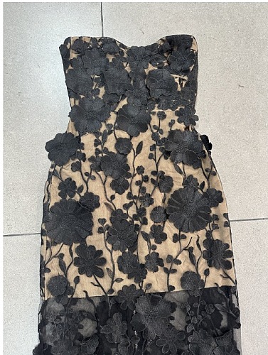 SUPER WHOLESALE |  Sweetheart neck flower applique tube maxi dress