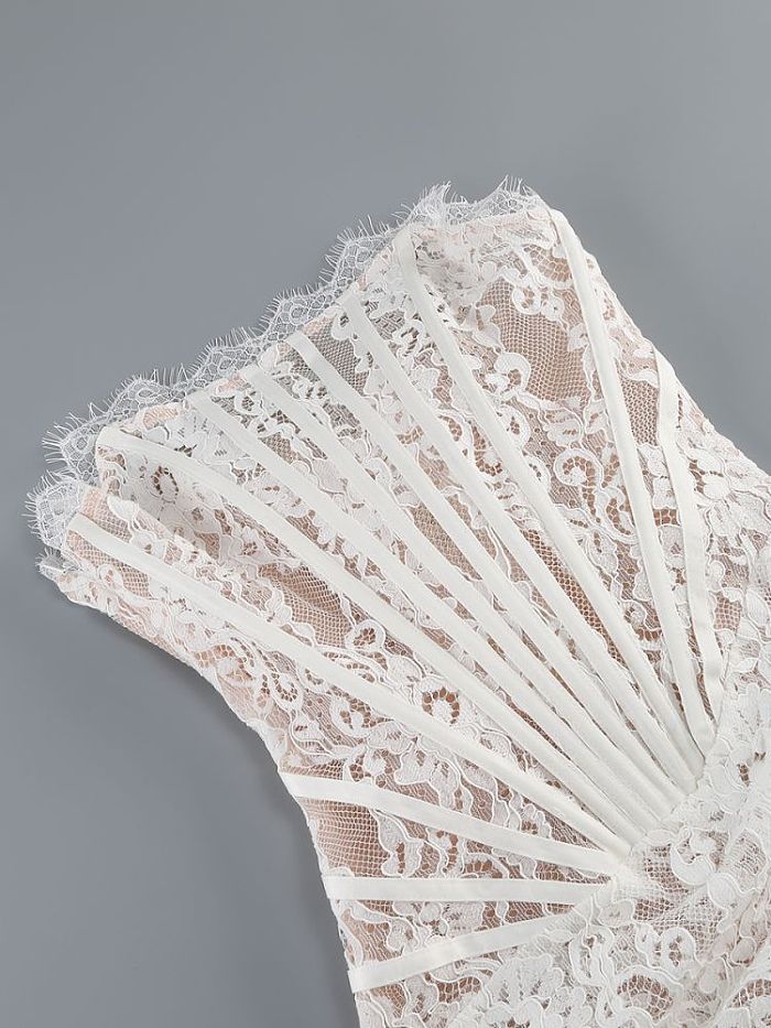 SUPER WHOLESALE | Yolita Strapless Lace Dress In White