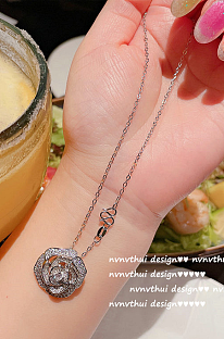 SUPER WHOLESALE | Bling Bling Rose Necklace