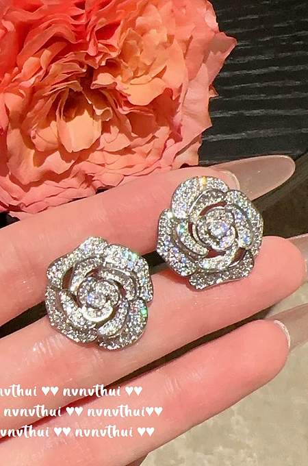 SUPER WHOLESALE | Bling Bling Rose Stud Earrings