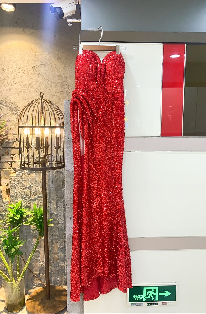 SUPER WHOLESALE | Lora Strapless Snake Embellished Split Sequin Dress