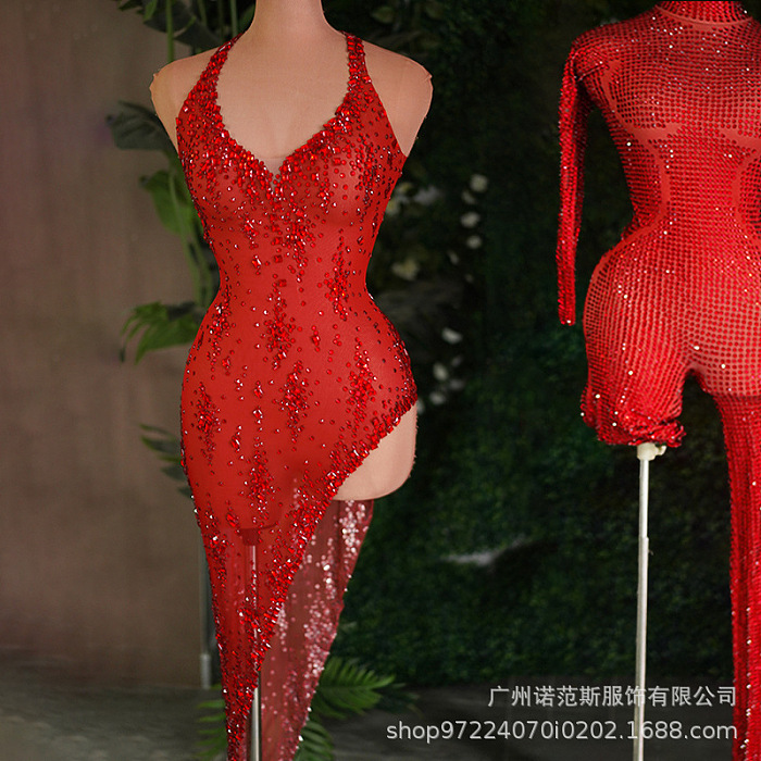 SUPER WHOLESALE | Crowned dress (red)