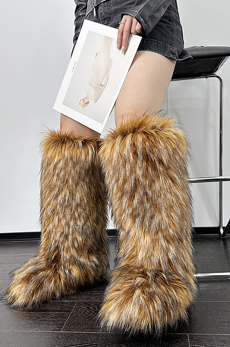 SUPER WHOLESALE | Furry Over-the-knee Boots (50centimetre height)