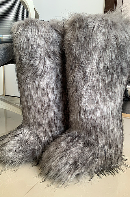 SUPER WHOLESALE | Furry Over-the-knee Boots (50centimetre height)