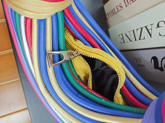 SUPER WHOLESALE | String Shoulder Bag
