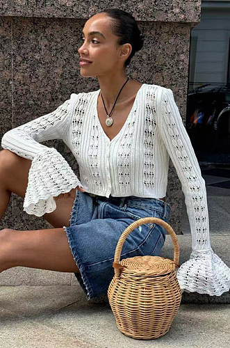 SUPER WHOLESALE |  Single-breasted Knit Top