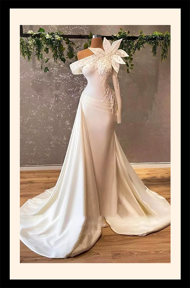 One-shoulder Evening Gown in Off-white