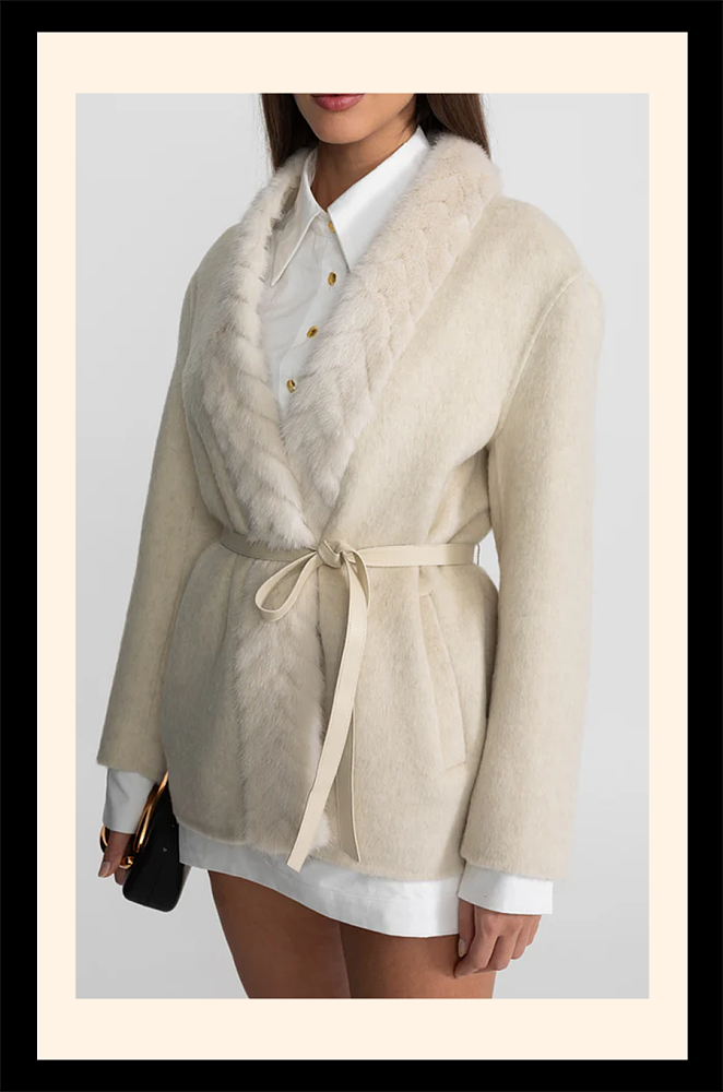 Cashmere Trim Jacket With Belted Waist and Fox Fur – Ivoire
