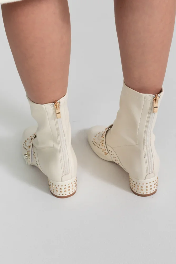 Studded Boots With Pearl Strap Detail – Ivoire