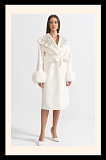 Cashmere Overcoat With Fox Fur Cuffs And 3D Floral Detailing - Ivoire